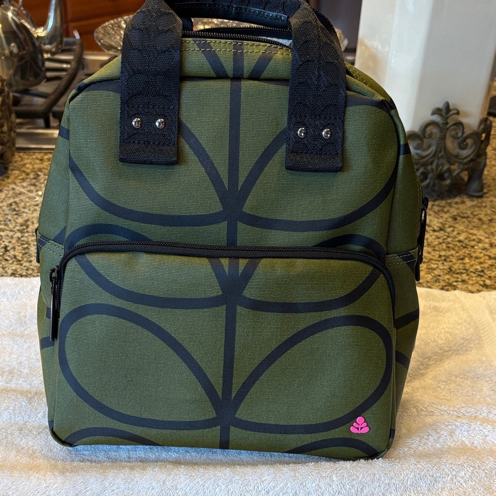 Orla Kiely bag Lotta Backpack Linear Stem Olive